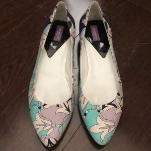 Emilio Pucci mod print flats